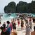 Im Jahr 2000 löste bereits der Film «The Beach» von Danny Boyle einen Touristenansturm aus. Opfer war die «Maya Bay» auf Phi Phi Island. (Archivbild) - Foto: Sakchai Lalit/AP/dpa