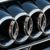 Audi-Logo: Der Autobauer streicht Tausende Jobs. (Symbolbild) - Foto: Peter Kneffel/dpa