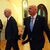 DFB-Präsident Bernd Neuendorf (l.) hat eine klare Meinung zu einer weiteren WM-Ausweitung.  - Foto: Maja Hitij/Getty Images Europe Pool/dpa