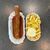 Einmal Currywurst mit Pommes in der Autostadt Wolfsburg - auch dort ist das Gericht zu kaufen, und zwar als «Volkswagen Currywurst». (Archivbild) - Foto: Gregor Tholl/dpa