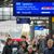 In Berlin informiert eine Anzeige über die Auslastung einer S-Bahn. (Archivbild)  - Foto: Soeren Stache/dpa