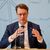 Nordrhein-Westfalens Ministerpräsident Hendrik Wüst (CDU) verlangt angesichts der erwarteten Steuerausfälle für Länder und Kommunen durch das geplante Investitionspaket des Bundes Kompensationen. - Foto: Thomas Banneyer/dpa