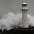 Die Unwetter lösten riesige Wellen aus. - Foto: Dean Lewins/AAP/dpa