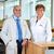 Katalin Karikó (r) und Drew Weissman haben 2023 für grundlegende Arbeiten zur mRNA-Technik den Nobelpreis für Medizin erhalten. (Archivbild) - Foto: Peggy Peterson/Penn Medicine/AP/dpa