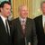 Schauspieler Tom Hanks (l), Jim Lovell (M) und der damalige US-Präsident Bill Clinton im Oval Office des Weißen Hauses im Juli 1995. (Archivbild) - Foto: Wilfredo Lee/AP/dpa