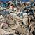 Nur ein Prozent des globalen Kleidermülls wird laut BCG zu neuen Fasern recycelt. (Archivbild)  - Foto: Antonio Cossio/dpa