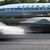 Per Schwertransport kommt das historische Flugzeug nach Frankfurt. - Foto: Boris Roessler/dpa
