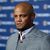 Die bayerische Tracht sitzt: Trainer Vincent Kompany beim Lederhosen-Shooting des FC Bayern in dieser Woche. - Foto: Sven Hoppe/dpa
