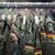 Wie lassen sich die Uniformjacken an den Mann oder die Frau bringen: Die Bundeswehr braucht 80.000 zusätzliche Soldaten. (Archivfoto) - Foto: Oliver Berg/dpa