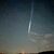 Was ist denn das? - Treibstofftropfen einer Rakete hinterlassen Lichtstreifen (Foto-Handout) - Foto: Klein/vifogra/dpa