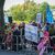 Rund 250 Gegnerinnen und Gegner der Verlängerung protestierten gegen die Inbetriebnahme.  - Foto: Soeren Stache/dpa