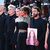 Joaquin Phoenix und Rooney Mara mit einem Teil des Filmteams und einem Foto von Hind Rajab auf dem roten Teppich.  - Foto: Mickael Chavet/ZUMA Press Wire/dpa
