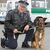 Schauspieler Horst Krause im Einsatz mit Hund. - Foto: Nestor Bachmann/dpa-Zentralbild/dpa
