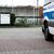 Vor Ort sind viele Medienvertreter. - Foto: Michael Matthey/dpa