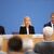 Bundesverkehrsminister Schnieder (r) stellte in der Bundespressekonferenz seine Wunsch-Personalien Evelyn Palla als Bahn-Chefin und Dirk Rompf als Chef für die Infrastruktur vor.  - Foto: Andreas Gora/dpa