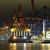 Die Wirtschaft hat sich in den einzelnen Bundesländern sehr unterschiedlich entwickelt. Hamburg, dessen Hafen hier zu sehen ist, hat zugelegt. (Archivbild)  - Foto: Friedemann Kohler/dpa
