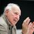 Dass er kein Smartphone besitze, will Werner Herzog (83) nicht als Statement missverstanden wissen - altmodisch und gegen Technik sei er keineswegs. - Foto: Henning Kaiser/dpa