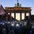 Die Demonstranten trafen sich für ihren Protest vor dem Brandenburger Tor.  - Foto: Annette Riedl/dpa