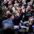 Unterstützer, Freunde und Nachbarn warteten auf Sarkozy, als dieser zum Gefängnis aufbrach. - Foto: Julien De Rosa/AFP/dpa