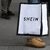 Shein gerät in Europa zunehmend unter Druck. (Archivbild)  - Foto: Julien Mattia/Le Pictorium via ZUMA Press/dpa